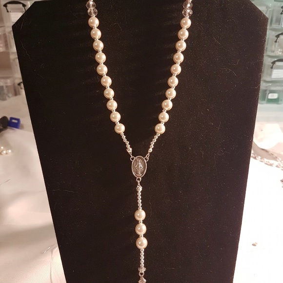 Jewelry - Picture 7 of 8